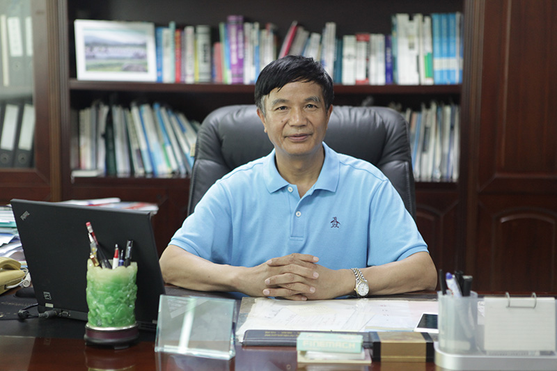 華亞數(shù)控創(chuàng)始人代建東800px.jpg 華亞數(shù)控創(chuàng)始人代建東800px.jpg